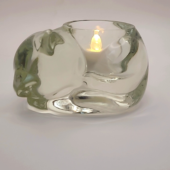 Avon heavy clear glass sleeping cat candle holder/paperweight - Picture 7 of 9